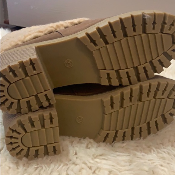 Cute Booties - Picture 4 of 4